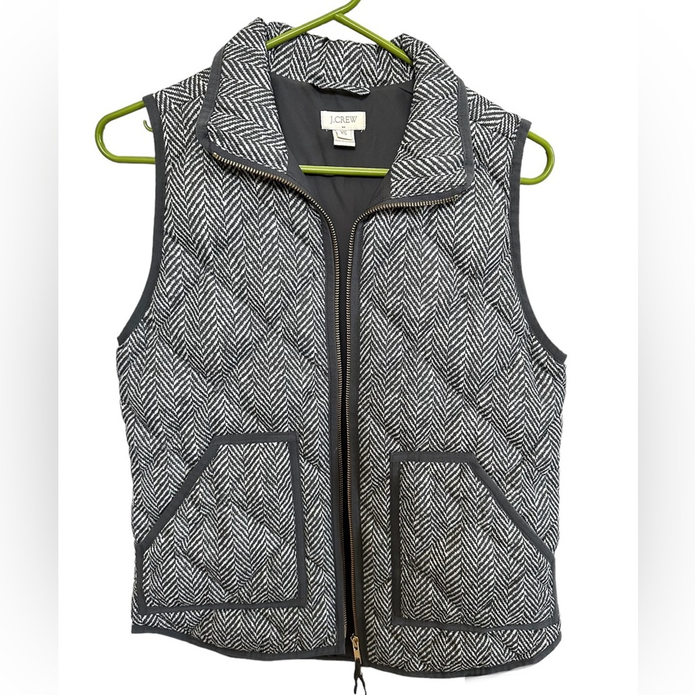 XS J. Crew Factory Gray and White Herringbone Puffer Vest with Gold Zippers